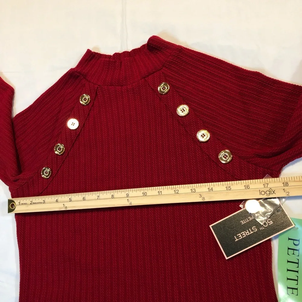 NWT 50th Street Women’s Long Sleeve Stretch Pullover Knit Red Sweater PL